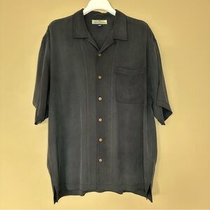Tommy Bahama Men L 100% Silk Camp Shirt Black Short Sleeve Button Collared Y2K